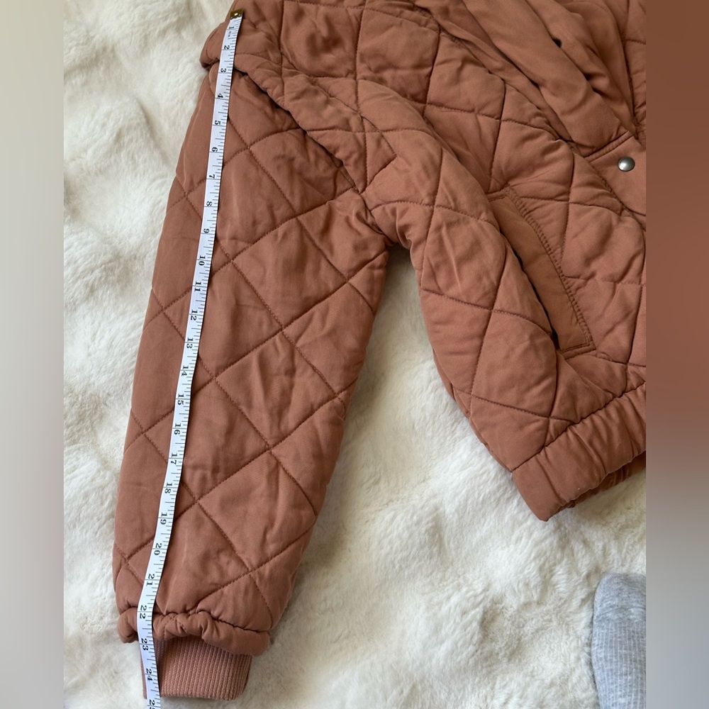 Cozy Blank NYC Women's Quilted Puffer Jacket - M. - Picture 11 of 11